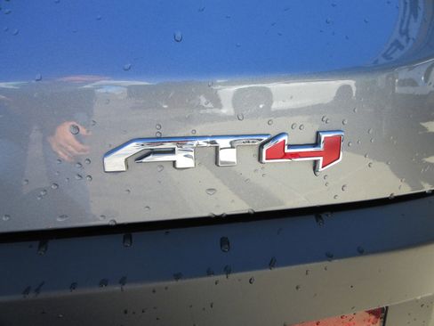 Used 2021 GMC Acadia AT4 w/ Technology Package image 10