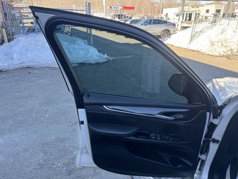 Used 2016 BMW X5 xDrive35i image 11