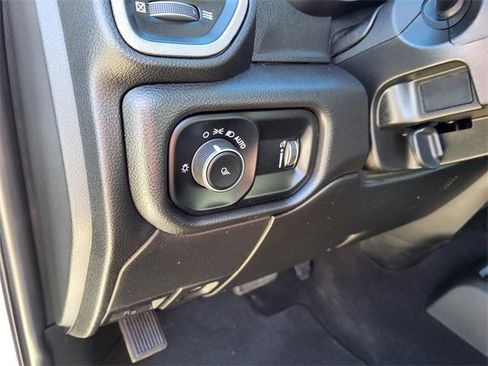 Used 2021 RAM 3500 Tradesman image 14