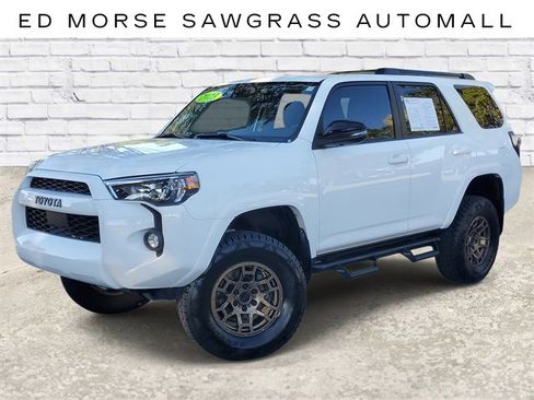 Used 2023 Toyota 4Runner 40th Anniversary SE image 1