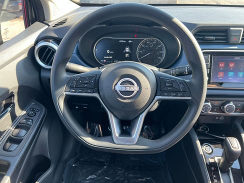 Used 2025 Nissan Versa SV FWD image 32