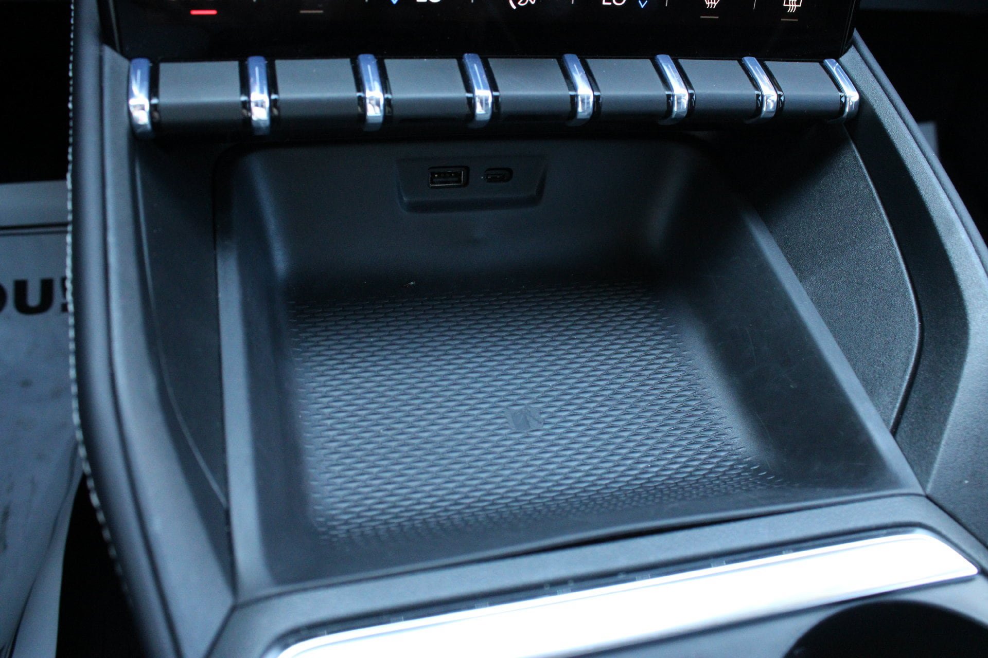 Used 2026 GMC Terrain Denali w/ LPO, Floor Liner Package AWD/4WD image 42