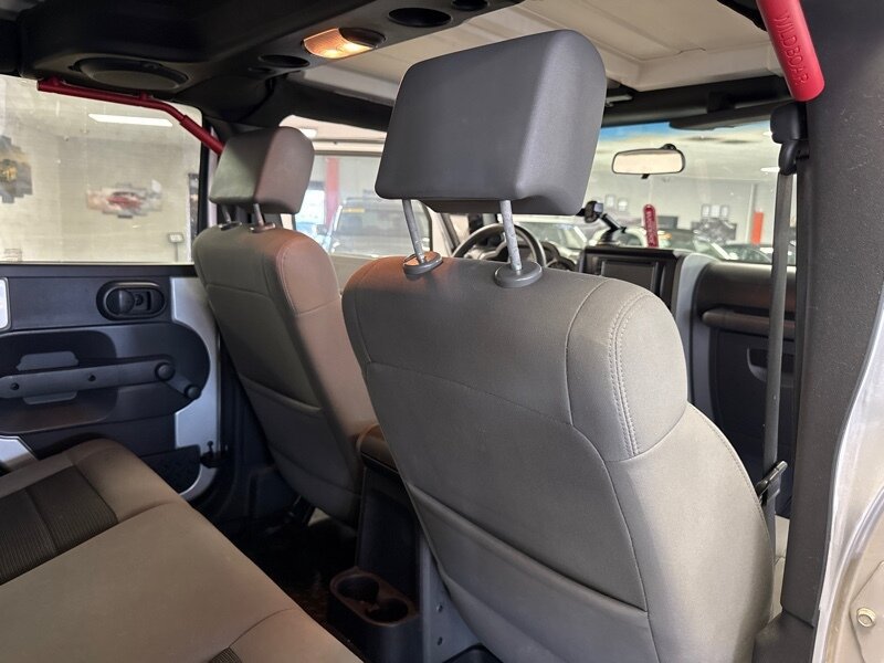 Used 2010 Jeep Wrangler Unlimited Sport AWD/4WD image 26