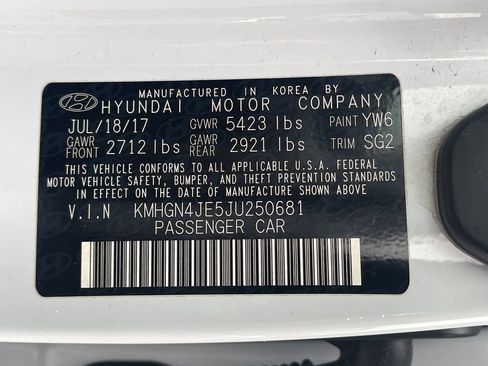 Used 2018 Genesis G80 3.8 w/ Option Group 03 AWD/4WD image 33