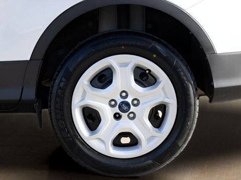 Used 2017 Ford Escape S image 69