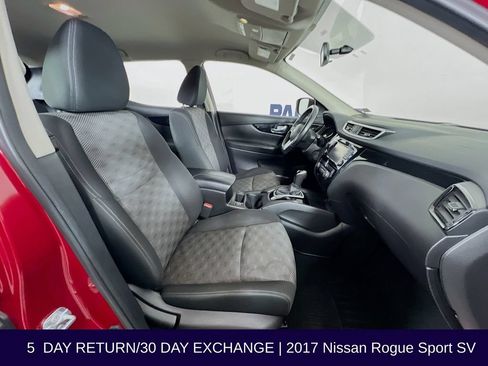 Used 2017 Nissan Rogue Sport SV w/ SV Premium Package AWD/4WD image 31