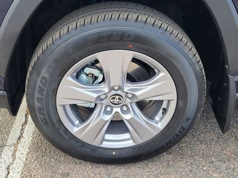 New 2026 Toyota Prius XLE image 9