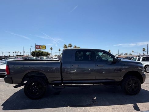 Used 2017 RAM 2500 Big Horn w/ Sport Appearance Group AWD/4WD image 11
