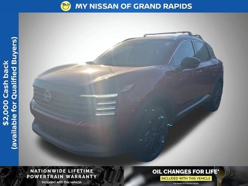 New 2026 Nissan Kicks SR AWD/4WD image 1