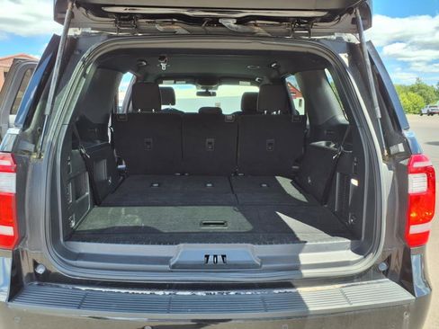 Used 2021 Ford Expedition XLT w/ Black Accent Package image 15