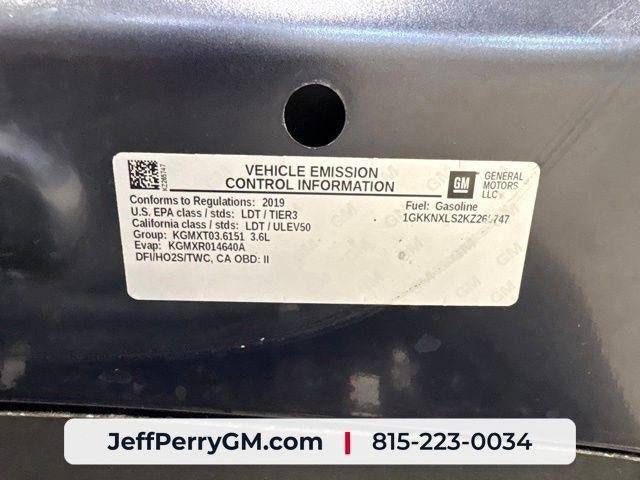 Used 2019 GMC Acadia Denali w/ Technology Package AWD/4WD image 32