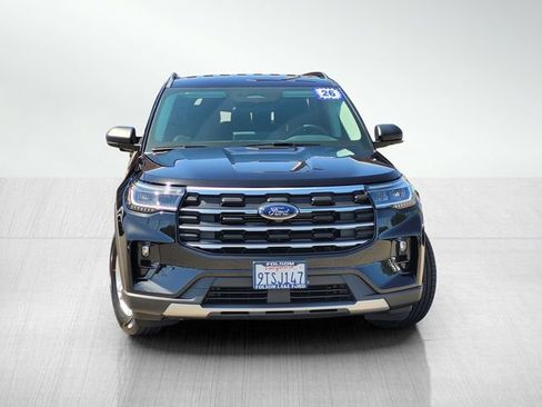 Used 2026 Ford Explorer Active w/ Active Comfort Package image 2