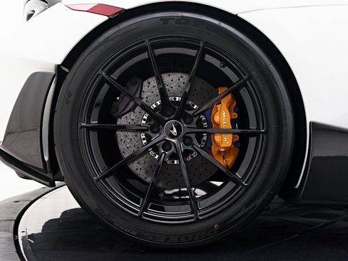 Used 2019 McLaren 600LT image 42