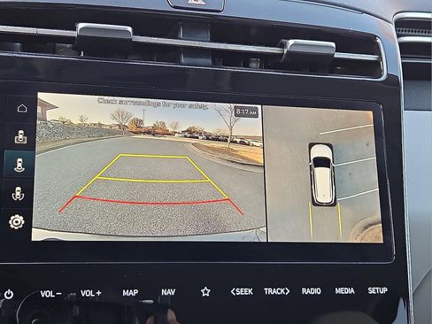 Used 2023 Hyundai Tucson Limited image 16