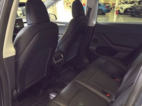 Used 2023 Tesla Model Y Long Range AWD/4WD image 21