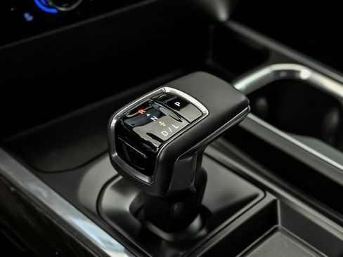 Used 2023 GMC Sierra 1500 SLT w/ SLT Convenience Package image 22