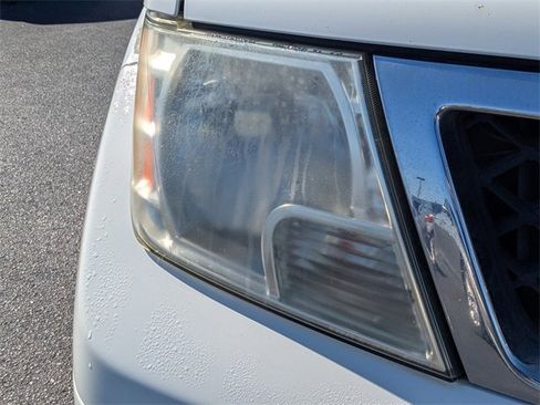 Used 2016 Nissan Frontier SV w/ SV Value Truck Package image 10