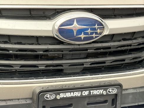 Used 2020 Subaru Outback Limited AWD/4WD image 12