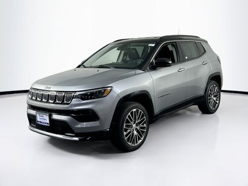Used 2022 Jeep Compass Limited w/ Elite Group AWD/4WD image 1