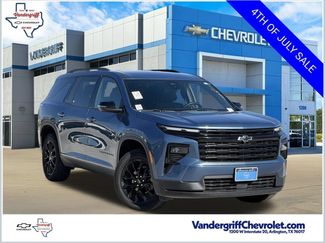 Certified 2025 Chevrolet Traverse LT w/ Midnight/Sport Edition FWD video 1