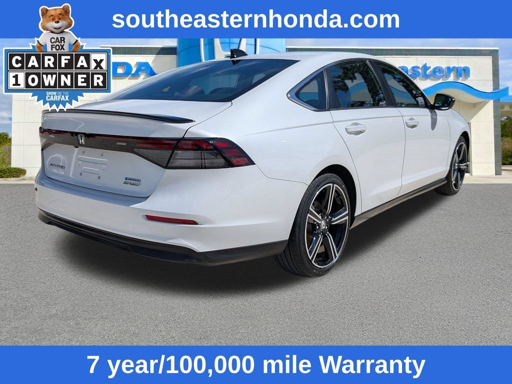 Used 2024 Honda Accord Sport image 3