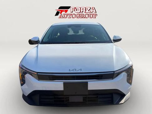 Used 2025 Kia K4 FWD image 2