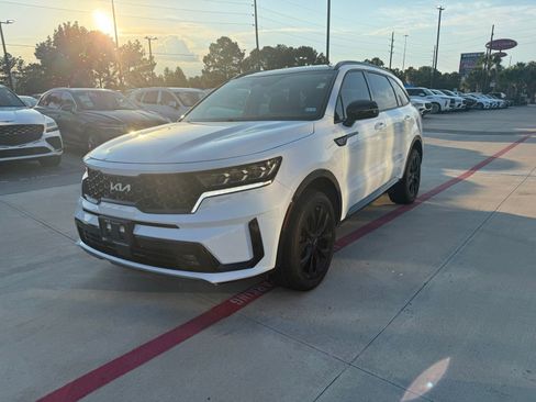 Used 2022 Kia Sorento SX AWD/4WD image 1