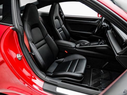 Used 2024 Porsche 911 Carrera w/ Premium Package image 44