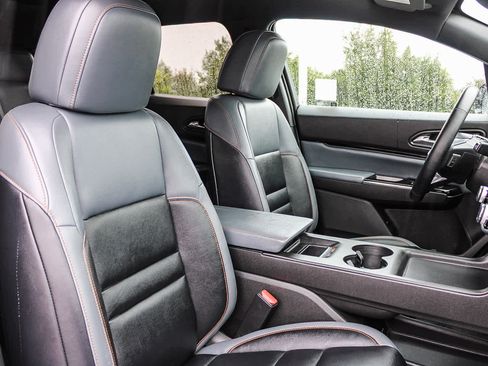 Used 2025 Honda Prologue Touring image 16