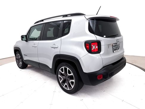 Used 2015 Jeep Renegade Latitude FWD image 13