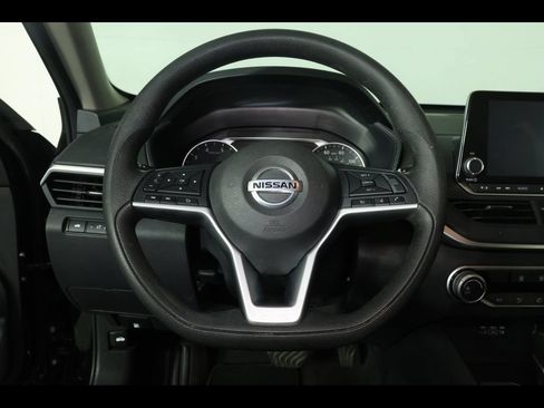 Used 2022 Nissan Altima 2.5 SV AWD/4WD image 22