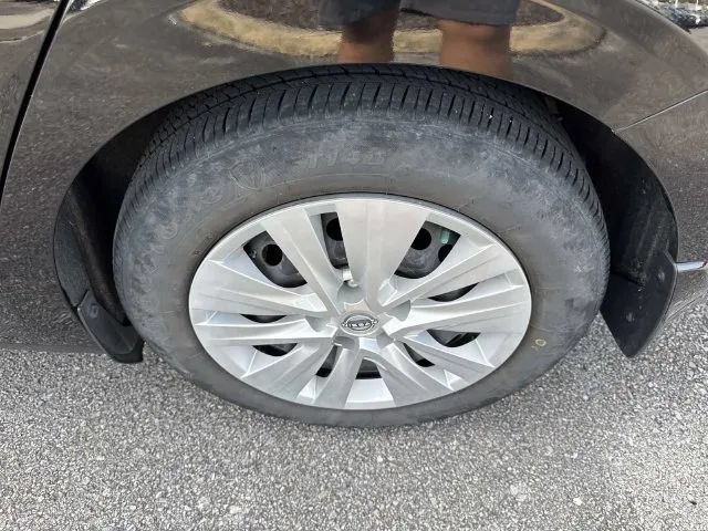 Used 2024 Nissan Sentra S FWD image 12