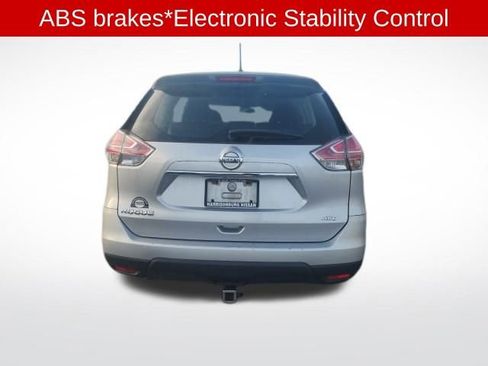 Used 2015 Nissan Rogue S image 6