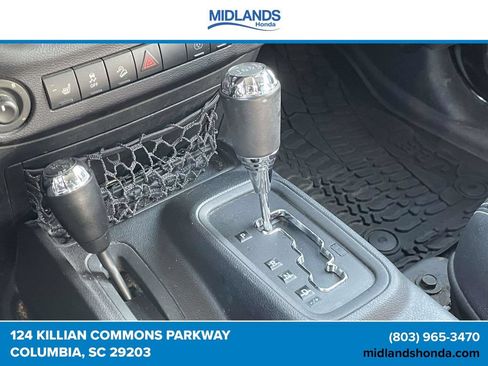 Used 2016 Jeep Wrangler Unlimited Rubicon AWD/4WD image 26
