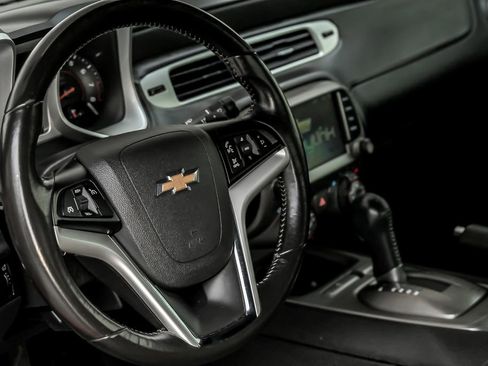 Used 2014 Chevrolet Camaro LT RWD image 15
