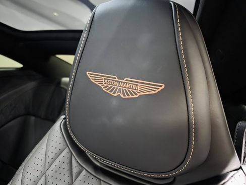 Used 2025 Aston Martin DB12 Coupe RWD image 5