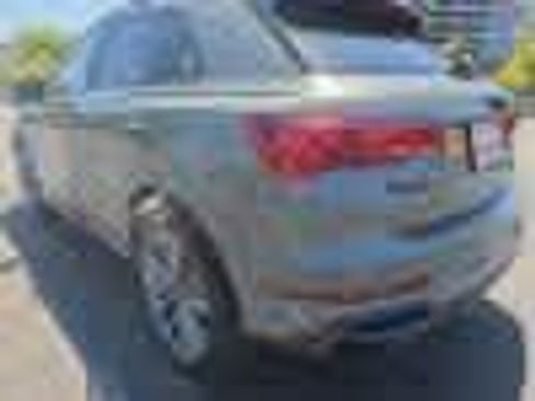 Used 2022 Audi Q3 2.0T Premium w/ Black Optic Sport Package AWD/4WD image 5