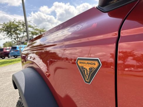 Used 2022 Ford Bronco Badlands AWD/4WD image 6