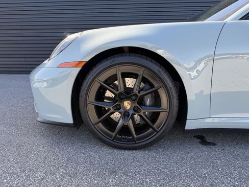 Certified 2025 Porsche 911 Carrera image 11