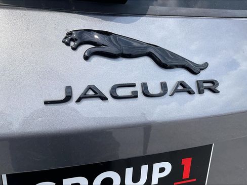 Used 2025 Jaguar F-PACE R-Dynamic S AWD/4WD image 32