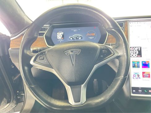 Used 2017 Tesla Model S 75D image 22