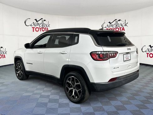Used 2025 Jeep Compass Limited AWD/4WD image 6