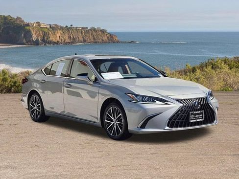 Used 2023 Lexus ES 300h w/ Premium Package FWD image 3