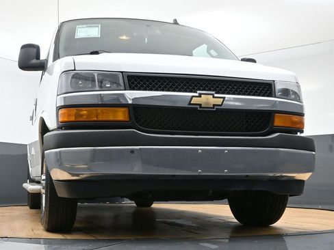 Used 2024 Chevrolet Express 2500 w/ Driver Convenience Package image 44