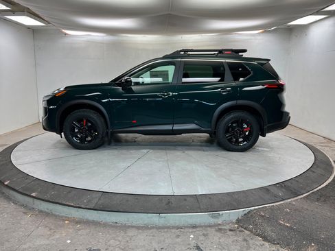 New 2026 Nissan Rogue SV image 2