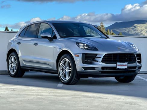 Used 2021 Porsche Macan image 10