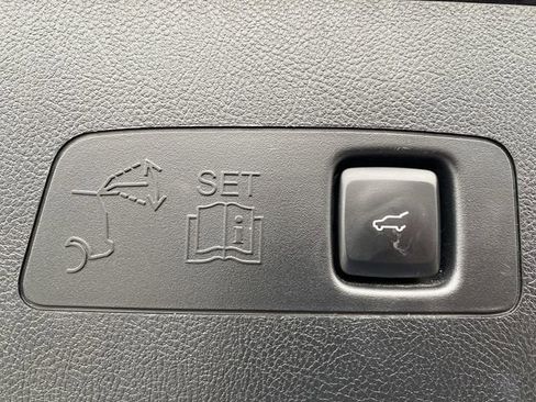 Used 2020 Lincoln Corsair AWD w/ Equipment Group 101A image 17