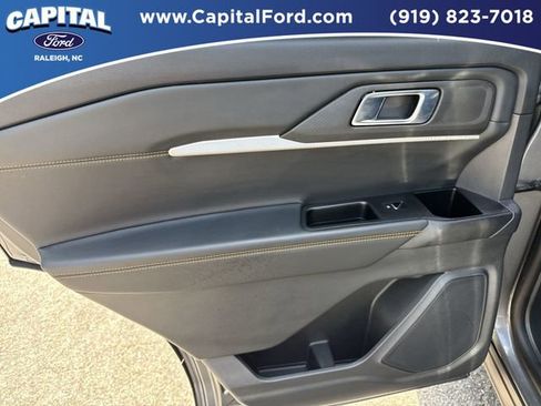 Used 2026 Ford Explorer Tremor AWD/4WD image 17