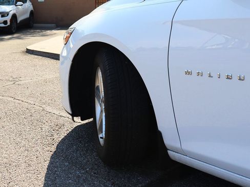 Used 2020 Chevrolet Malibu LS FWD image 6