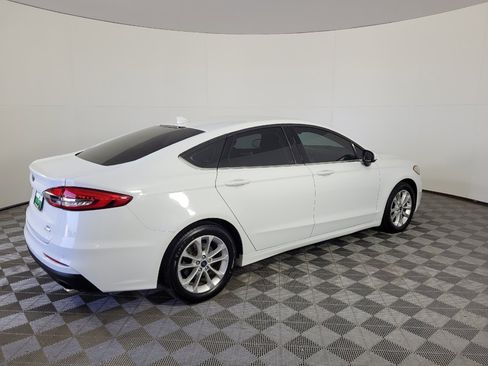Used 2019 Ford Fusion SE FWD image 10